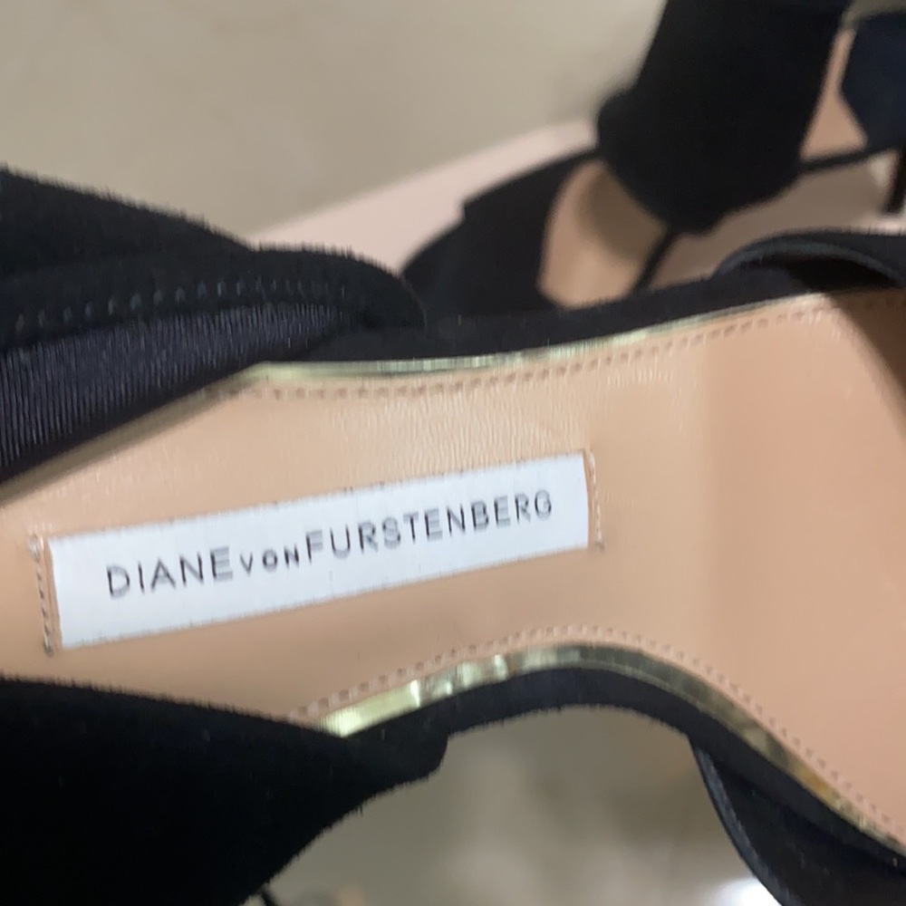 Black Heels - image 3